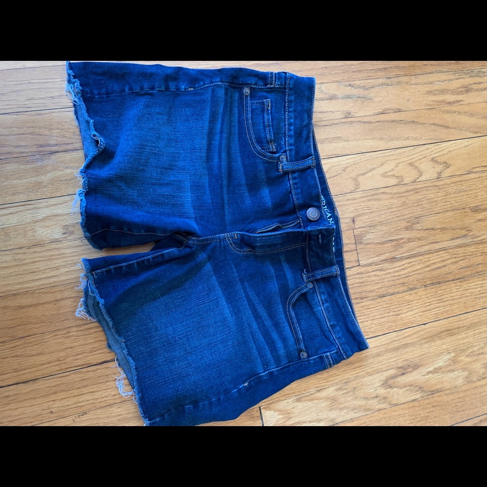 Cutoff jean shorts